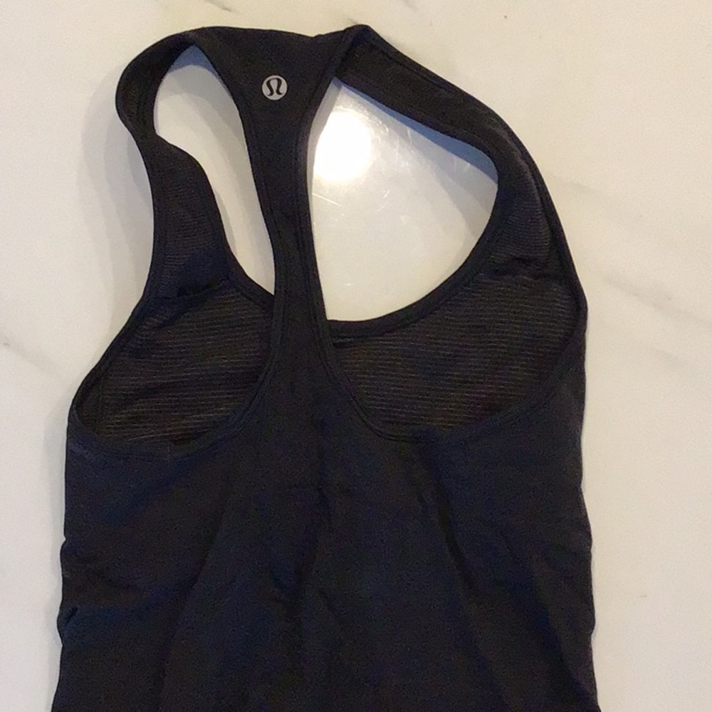 - Lululemon tank